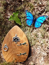 Load image into Gallery viewer, Wooden Fairy Door - Cornish Oak - Elfin Knot
